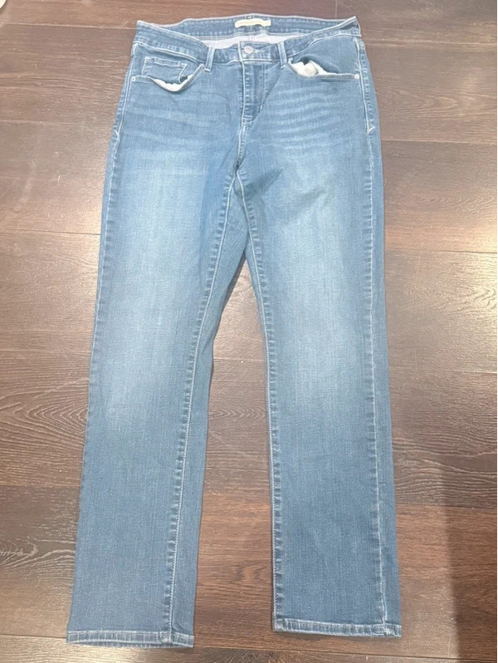Levi’s Classic Mid Rise Skinny Jeans Women’s Size 12M 31x30 1538